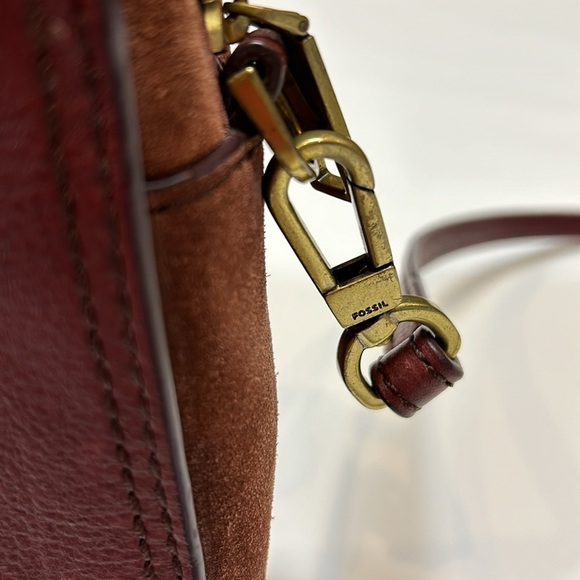 Fossil Campbell Leather Red Crossbody Bag - Picture 12 of 16